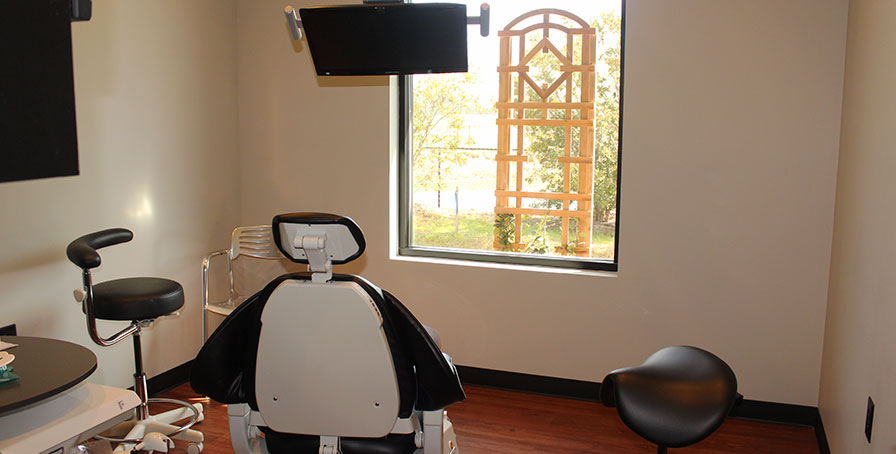 Patient Room - Lumber River Dental